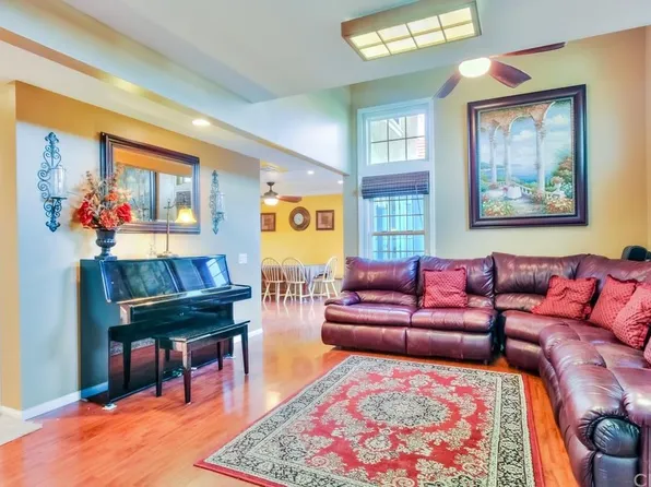 53 Wellesley #50, Irvine, CA 92612