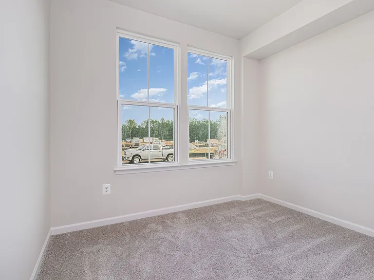 4936 Dunhaven Dr — Photo 17
