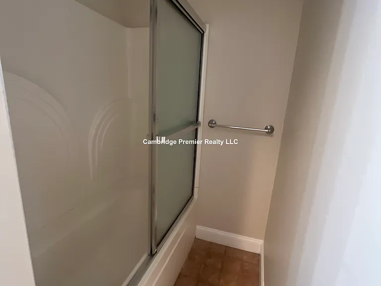 279 Pearl St #2L — Photo 4