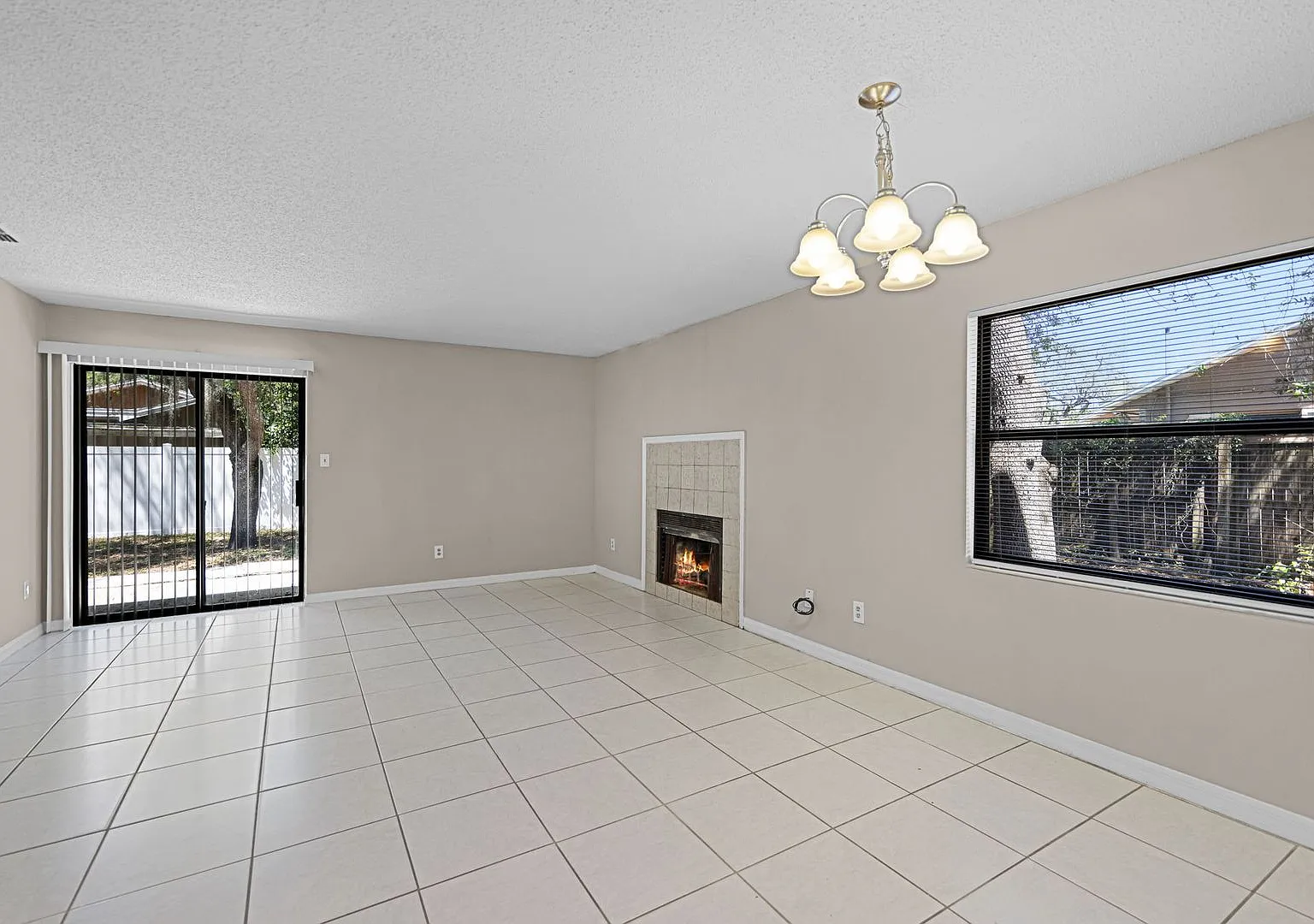 2 BR / 2 BA Villa In Winter Park — Photo 2