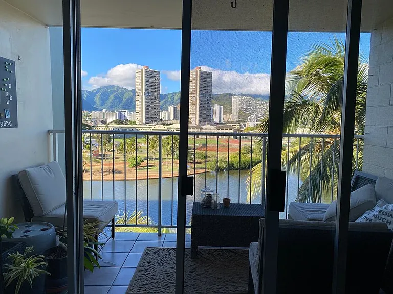2211 Ala Wai Blvd — Photo 12