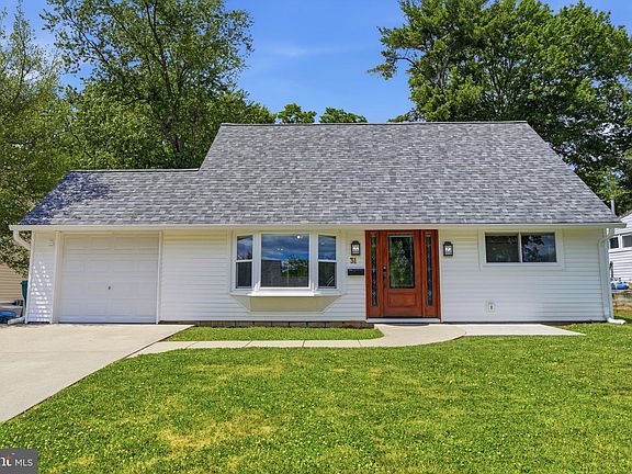 2nd image of 31 Vermillion Ln