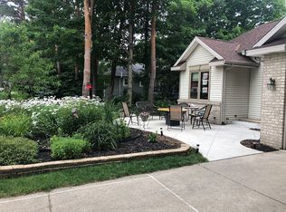 1551 Caprice Dr, Jenison, MI 49428