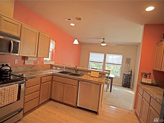 5th image of 4943 Diana Ct SE
