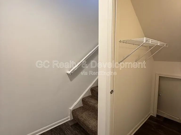 2372 Upland Rd — Photo 28