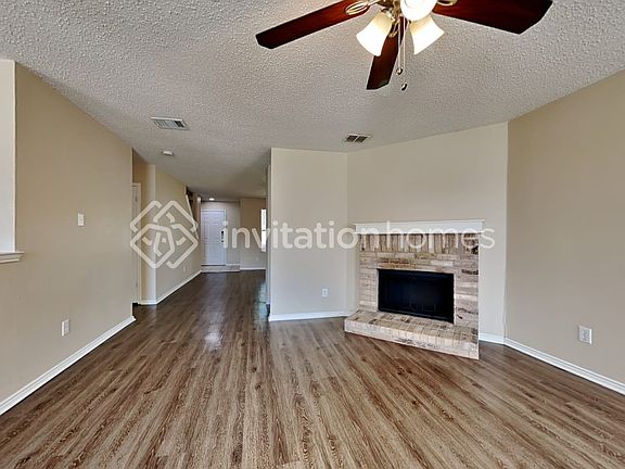 4th image of 8408 Seven Oaks Ln