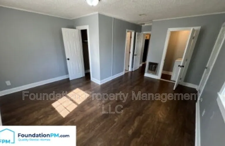 4347 Melwood St — Photo 6