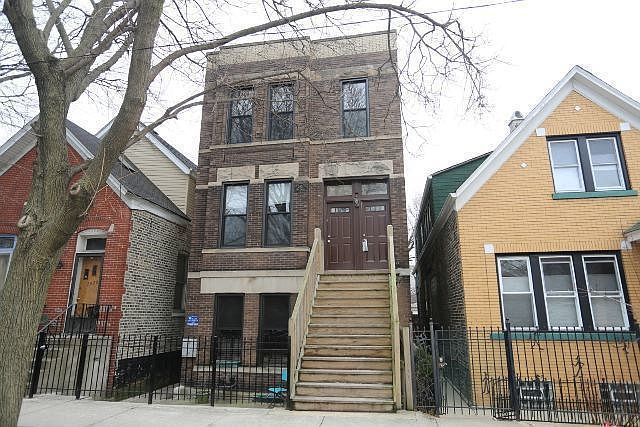 1st image of 2031 W Moffat St #02