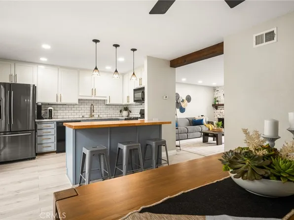 16745 Barefoot Cir, Huntington Beach, CA 92649