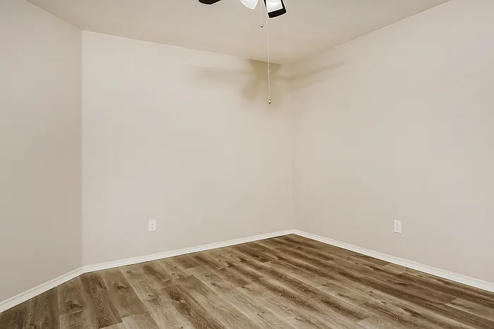 1207 Savannah Ridge Dr — Photo 11