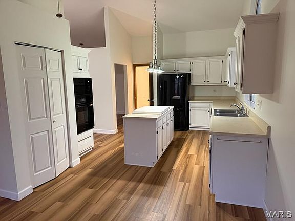 2nd image of 2614 Elmwood Ct