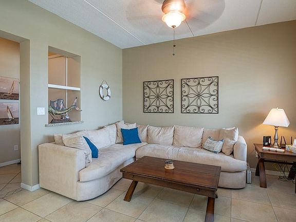 5th image of 5909 Padre Blvd