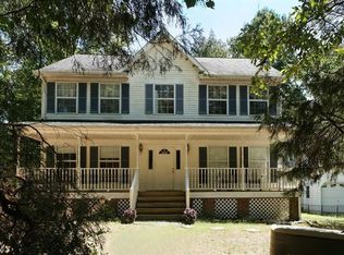 97 Fairview Rd, Moncure, NC 27559