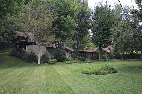 2nd image of 411 Greenbrook Cir