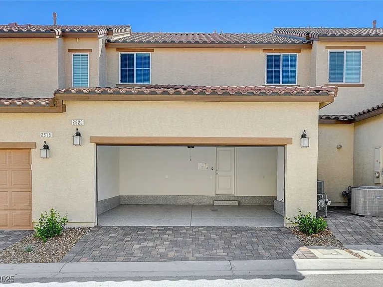 2620 Ercolano St — Photo 37
