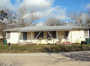 1314-1318 W 10th St, Freeport, TX 77541