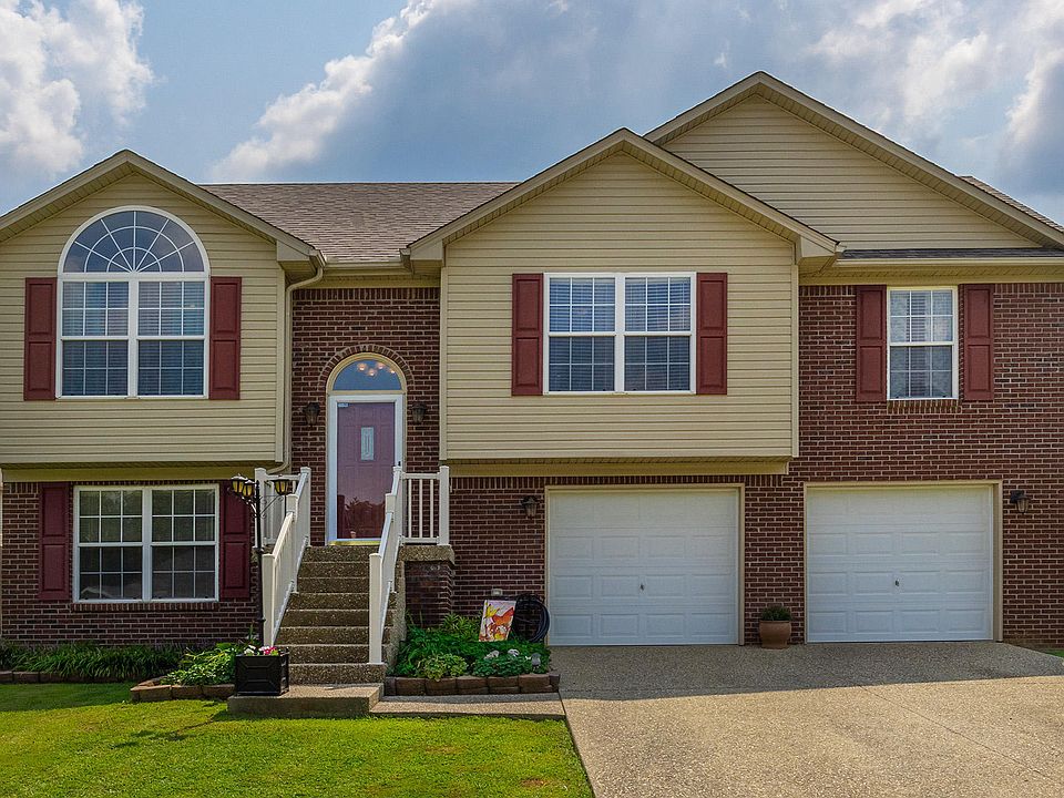 1st image of 185 Savannah Dawn Ct