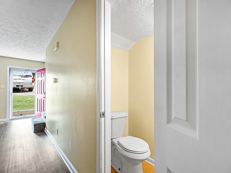 1405 Forest Ave #1405 — Photo 10