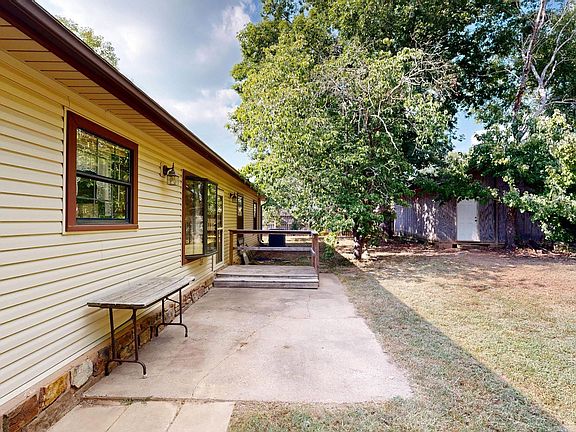 4th image of 106 Torrey Ct