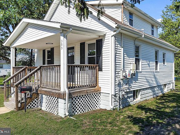 3rd image of 303 N 9th St
