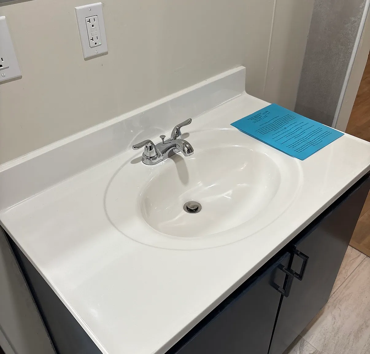 1 bed, 1000 sqft, $1,300 — Photo 2