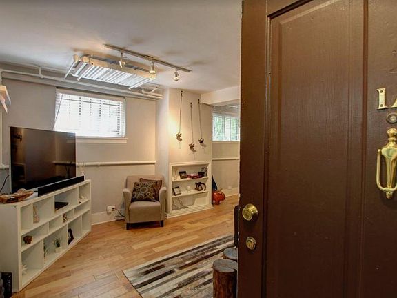 2nd image of 99 S Downing St APT 1A