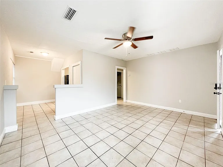 319 NW 16th Ave — Photo 50