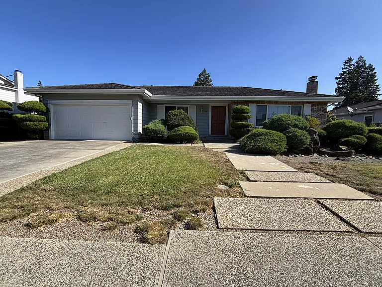 1405 Marinovich Way — Photo 1