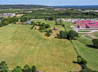 2544 Butterfield Coach Rd, Springdale, AR 72764