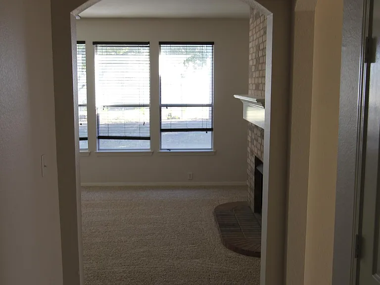 1017 Porter Pl — Photo 35