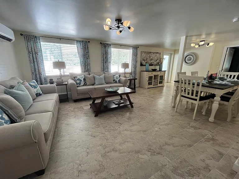 17 Pompano Ave — Photo 3