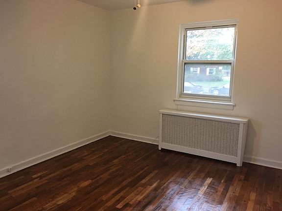 4th image of 74-15 255th St #1FLOOR