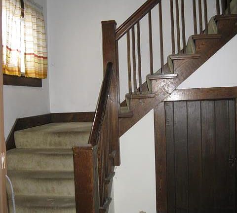 2nd image of 513 State St