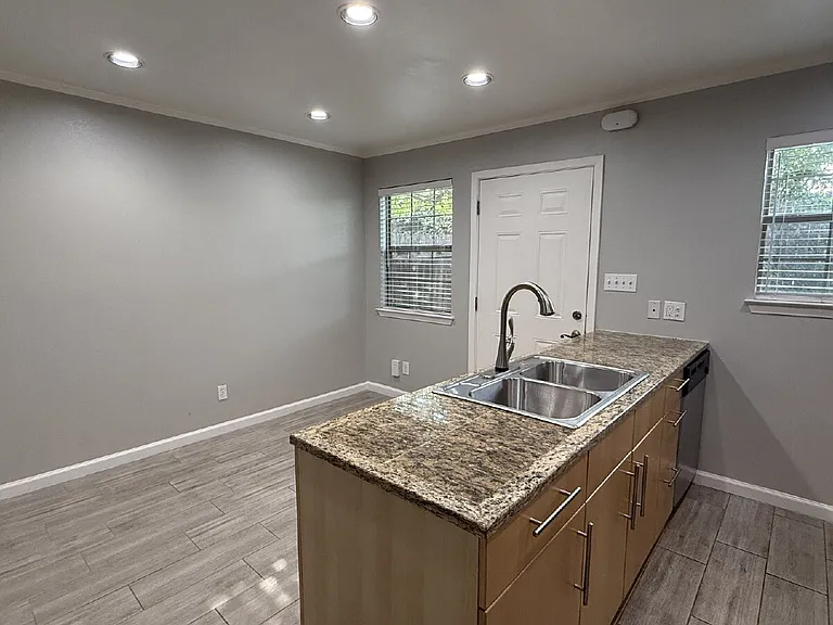 2101 Polaris Ave #9 — Photo 10