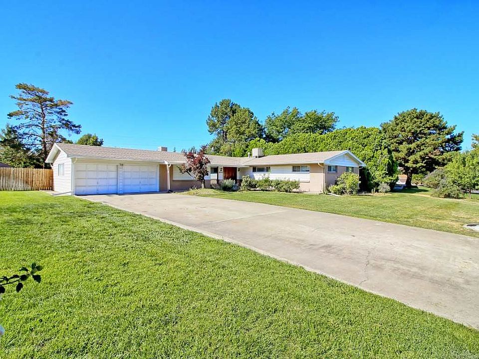 1st image of 2655 Central Dr