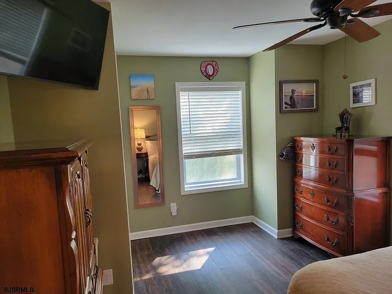 14 N Monroe Ave — Photo 17