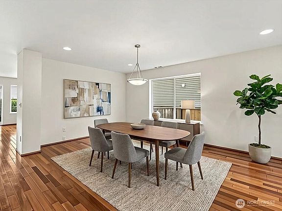 4th image of 1716 250th Court SE