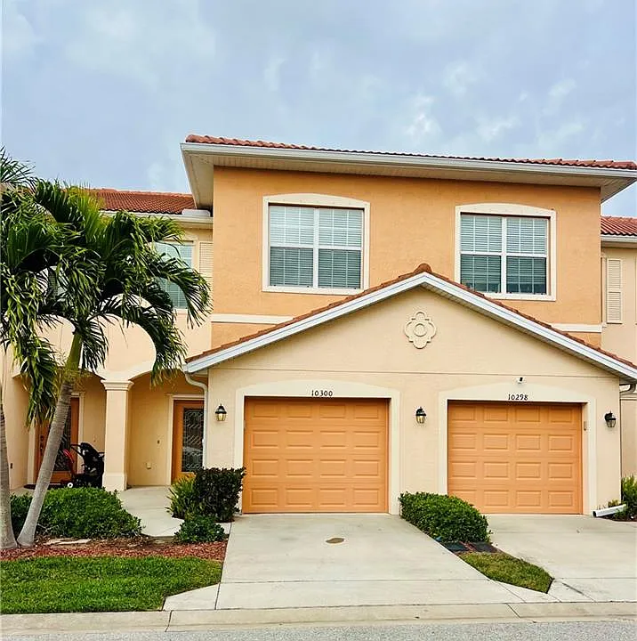 10300 Via Colomba Cir