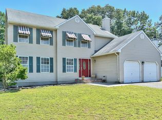 931 McGuire Dr, Toms River, NJ