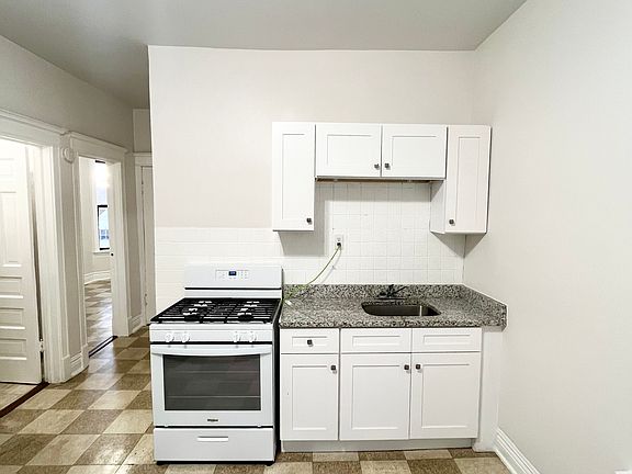 3rd image of 2706 S Saint Louis Ave #2F