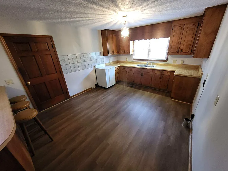 1474 Neighbors Rd — Photo 12