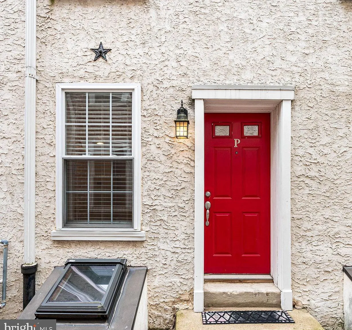 1 bed, 685 sqft, $1,700 — Photo 1