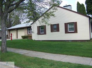 226 W Holmes Rd, Lansing, MI 48910