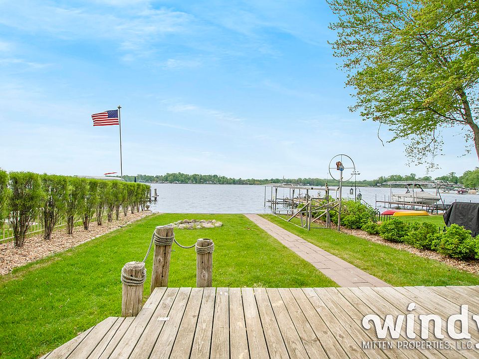 5303 Paw Paw Lake Rd, Coloma, MI 49038 Zillow