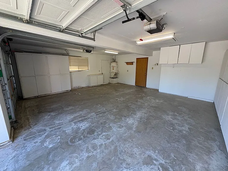 605 E Babcock Ave — Photo 2