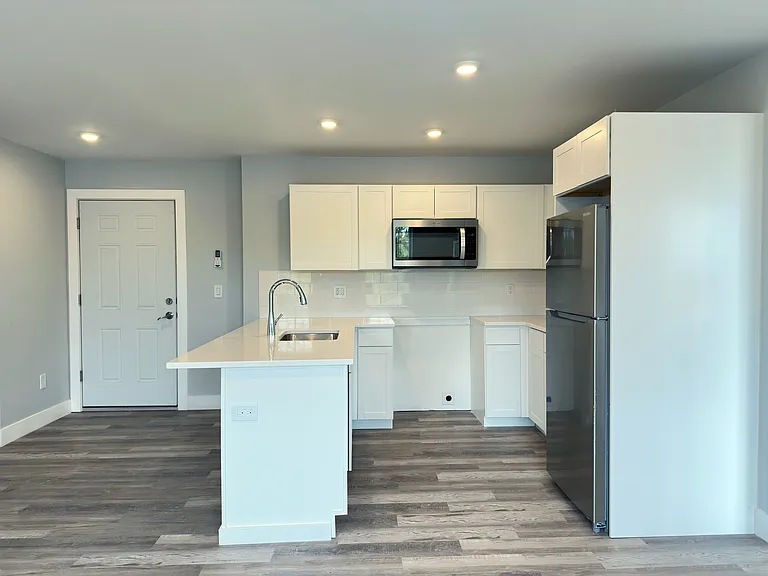 2809 S Warnock St #3 — Photo 8