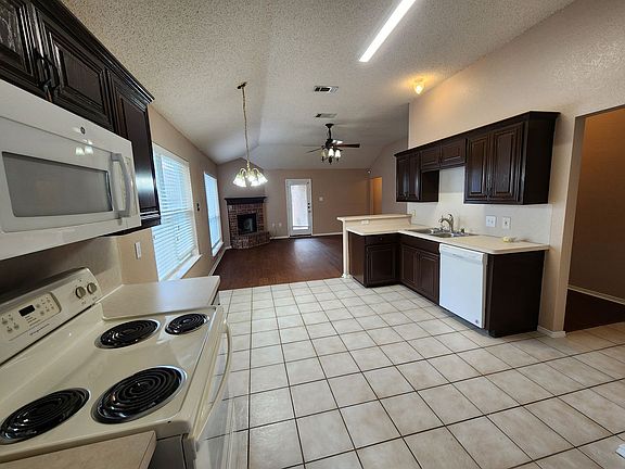 5th image of 4821 Eagle Trace Dr