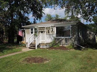 1103 Garfield St, Harvard, IL 60033