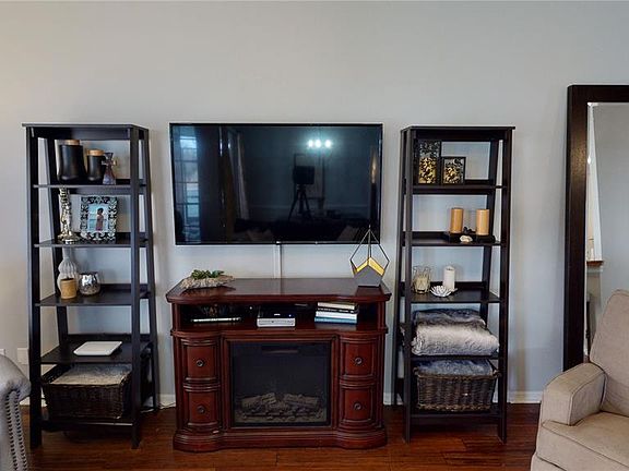 5th image of 16529 Rockwell Heights Ln