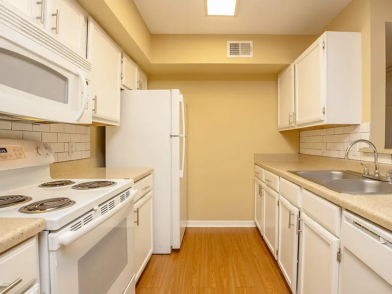 2/2 Maclay